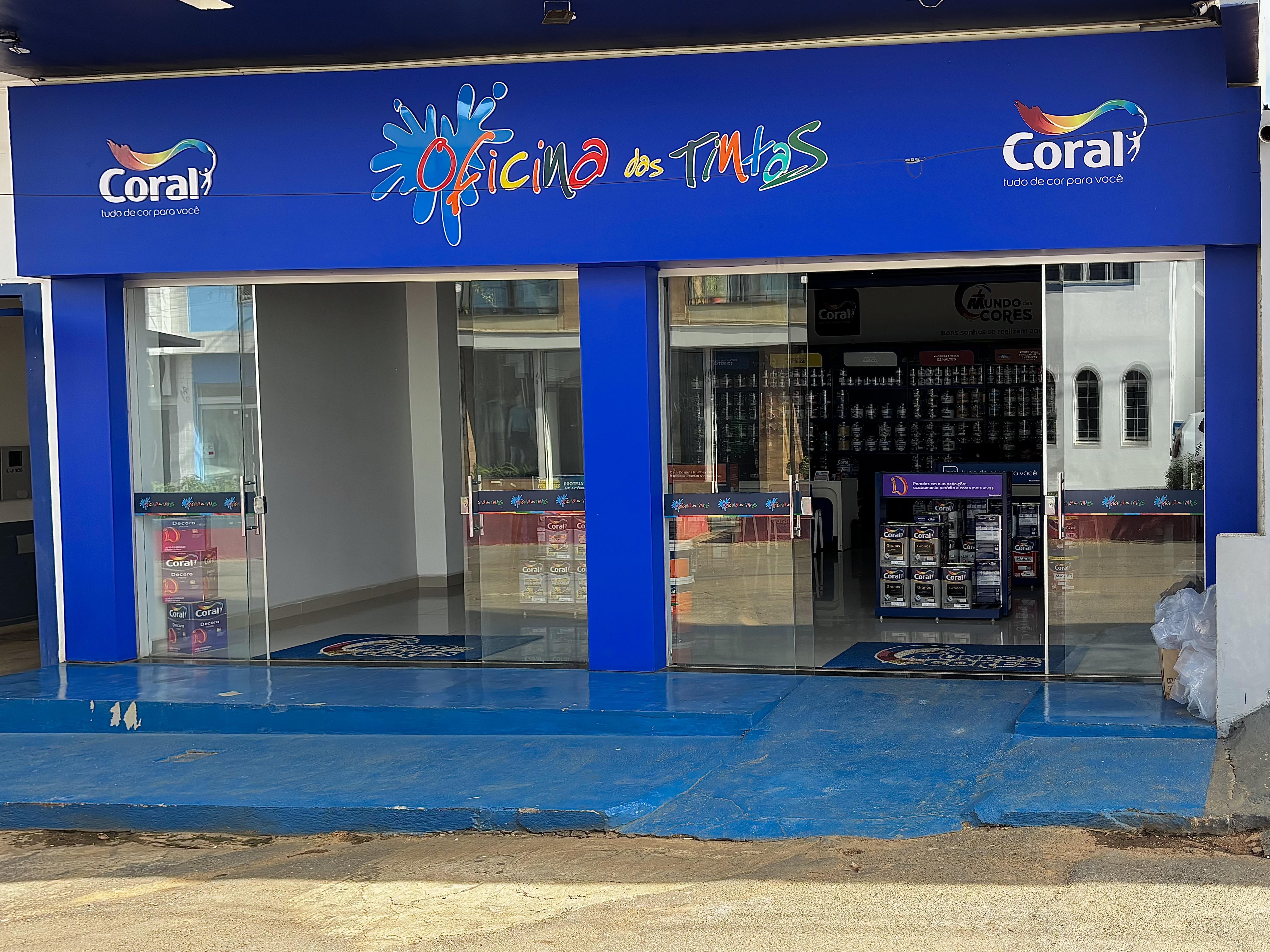 Fachada da loja Cristais