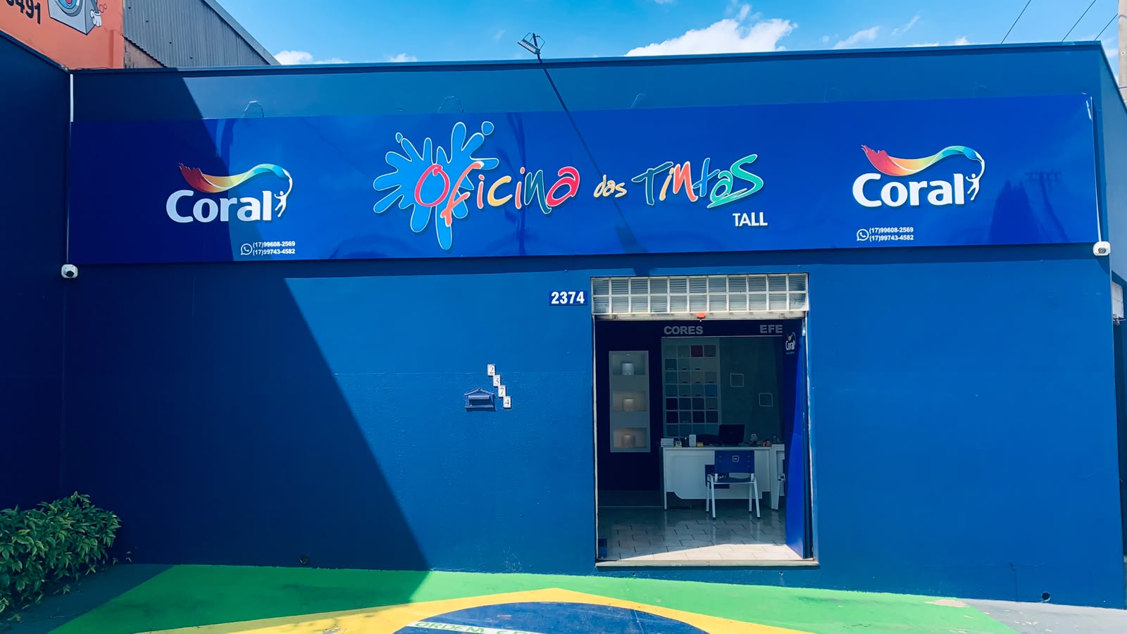 Fachada da Oficina das Tintas em Bebedouro, SP
